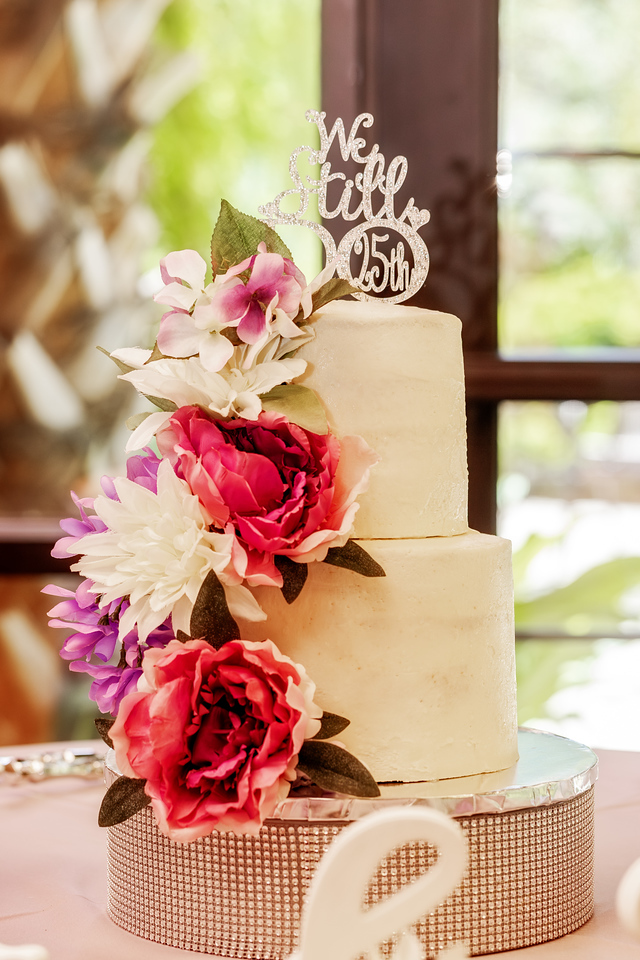 wedding cake at the Cape Fear Botanical Gardens
